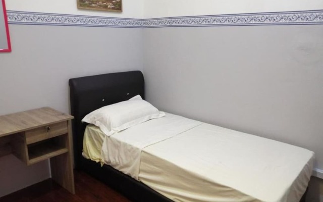 Single Room in Kuching Center