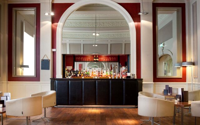 The Met Hotel
