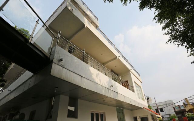 OYO 2767 Hotel Ganga Darshan 2
