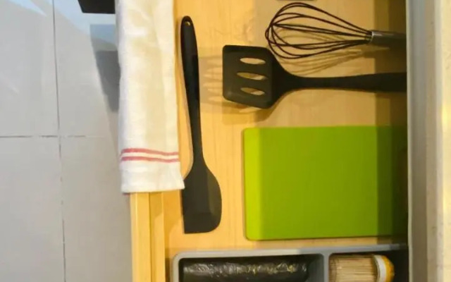 Homy studio room near taman anggrek