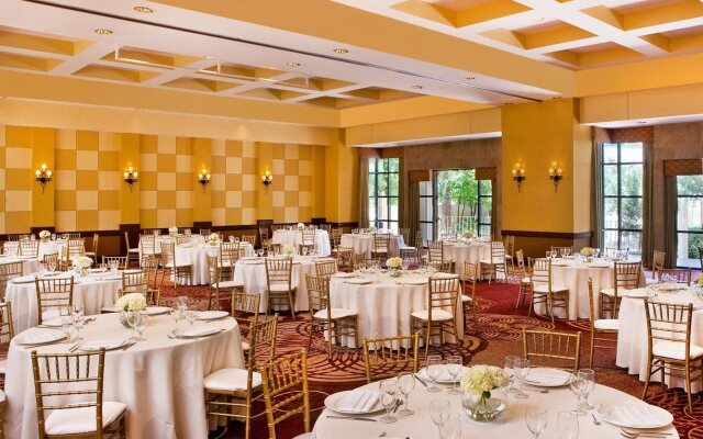 Sheraton Crescent Hotel
