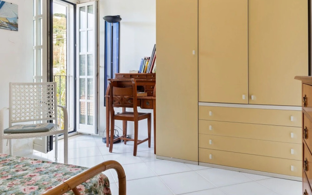 Simple Apartment in Massa Lubrense With Terrace