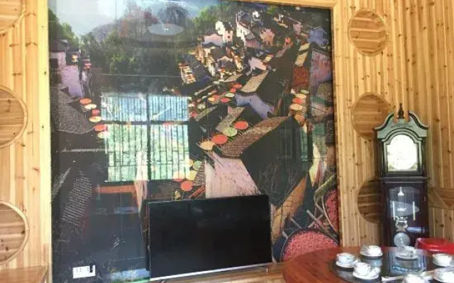 Lingshang Renjian, Huangling, Wuyuan
