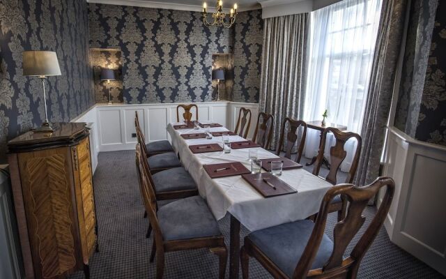 Dunoon Hotel