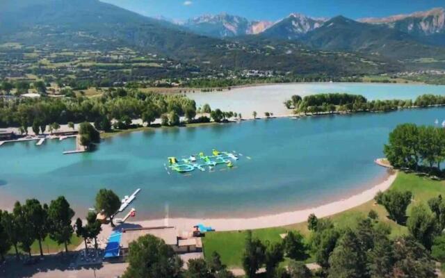 Appartement rénové à 200m de la plage + garage