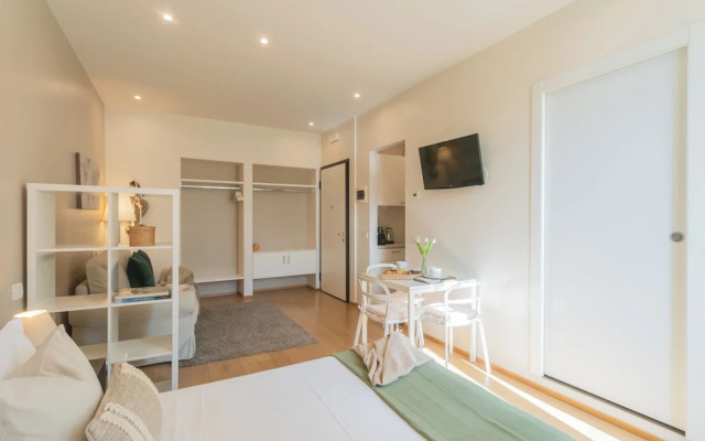 MT Studio by Rent All Como