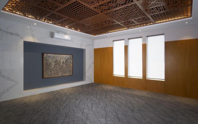 Batiqa Hotel Darmo - Surabaya