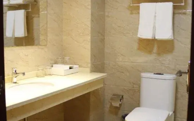 Huamei Business Hotel