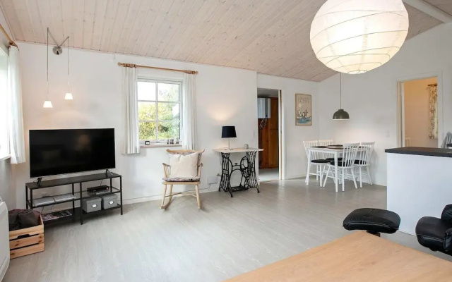 4 Person Holiday Home in Vaeggerlose
