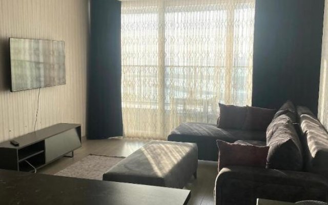 Luxury 2 Room Suite Apartment With Seaview In Center