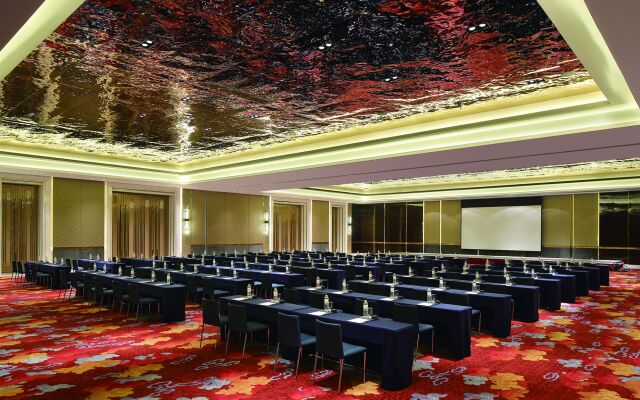 Sheraton Grand Hangzhou Binjiang Hotel