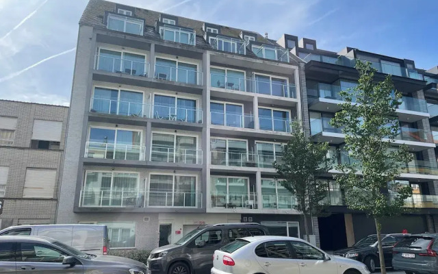 Apartment in Nieuwpoort Near Sandy Beaches