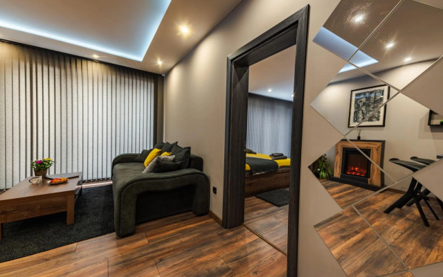 The White Horse Apartment 1