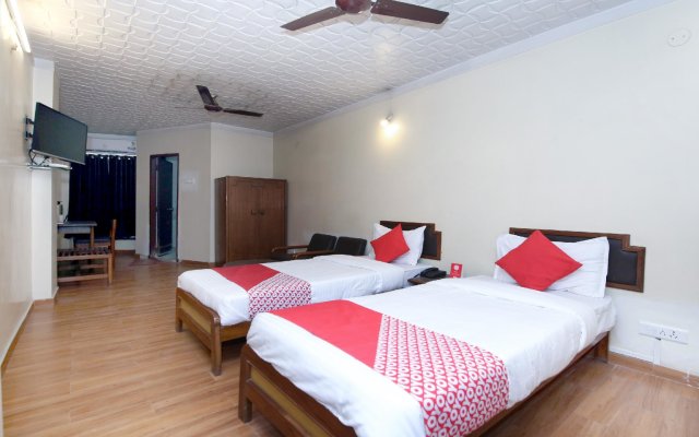 Capital O 27607 Hotel Kartik