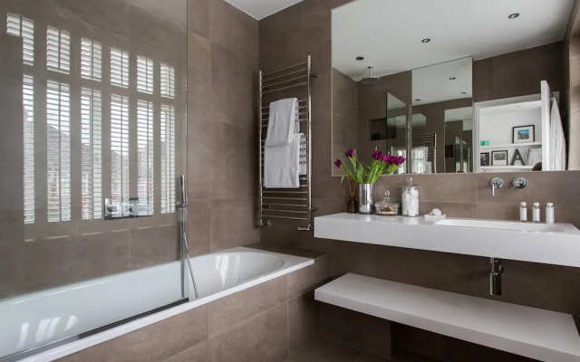 Hardinge Road by Onefinestay