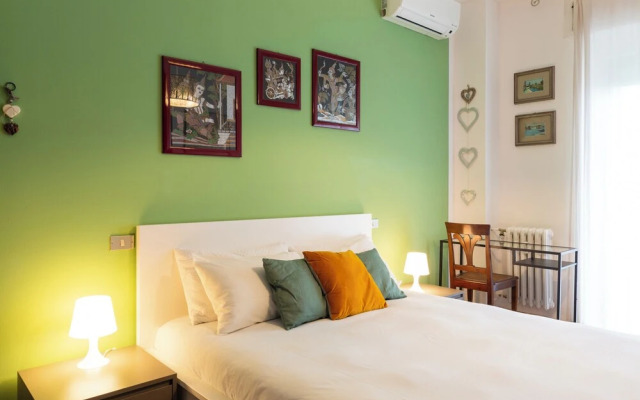 notaMi - Trendy Corner Fashion District