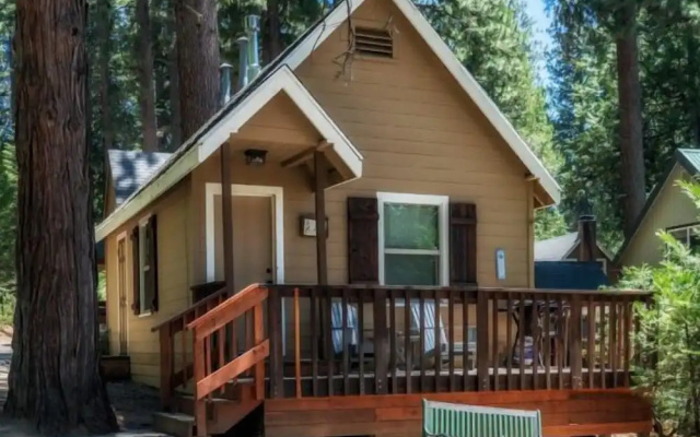 Knotty Pines Cabins