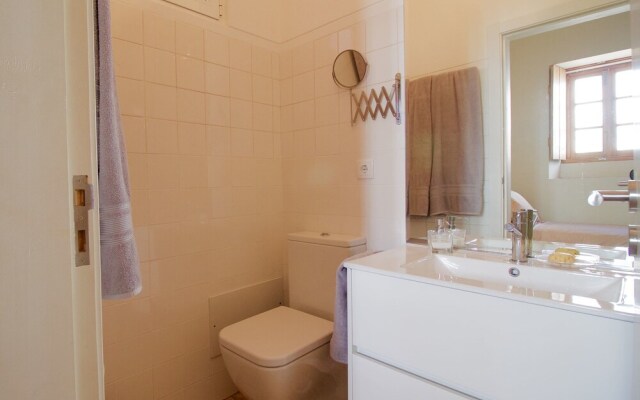 Horta do Mar 3 by Lightbooking