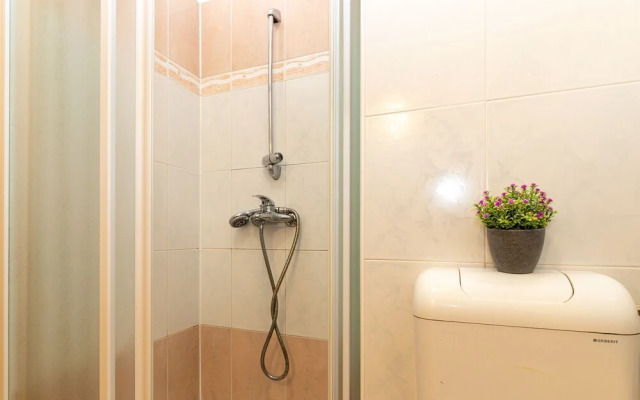 Pool Apartment Suzi 4