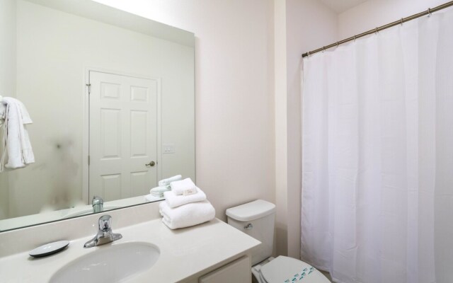 Solterra - 6112 Broad Oak Drive