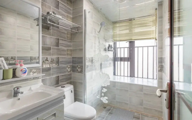 Locals Boutique Apartment WanzaiCEC No.6