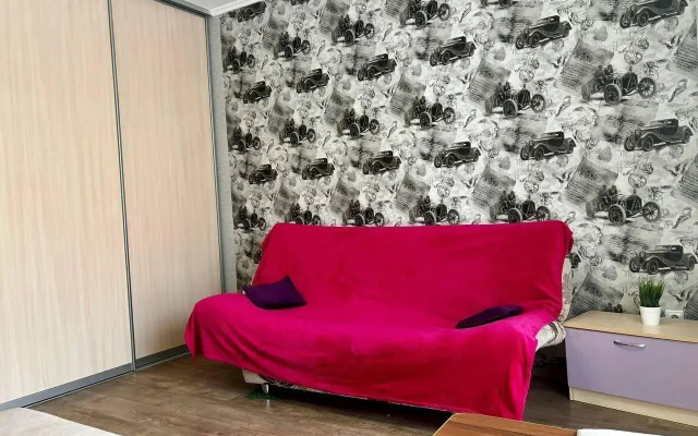 Апартаменты на проспекте Маршала Устинова 4