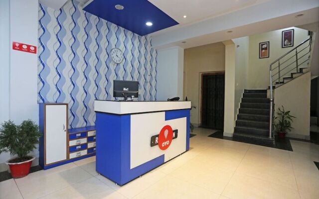 Oyo Flagship 26480 Hotel Nisa