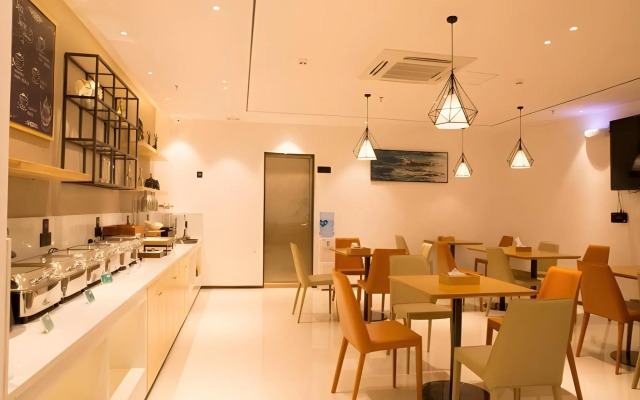 City Comfort Inn Hotel (Zhuhai Doumen Daxin Xinduhui Pedestrian Street)