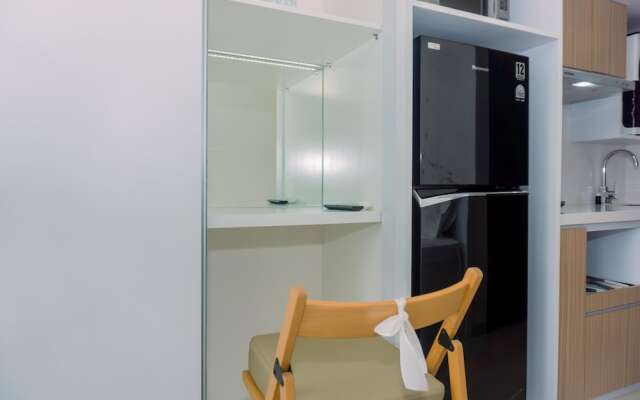 Nice And Elegant Studio At Transpark Bintaro Apartment