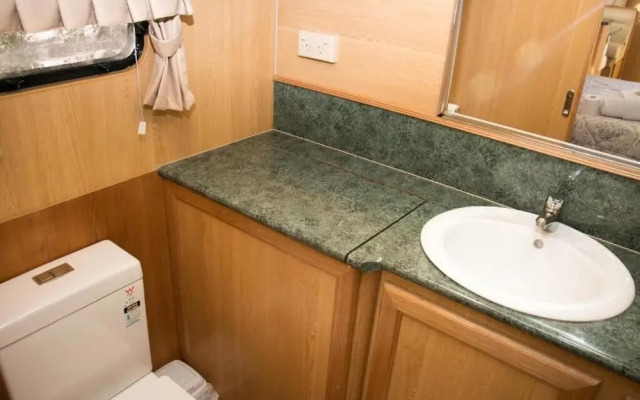 Longford Riverside Caravan Park