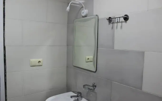 Hotel 7