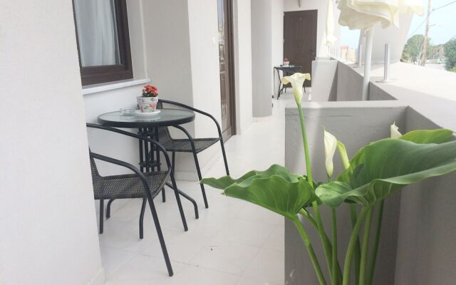 Posto Studio 3 Chania Crete 100m From the Beach