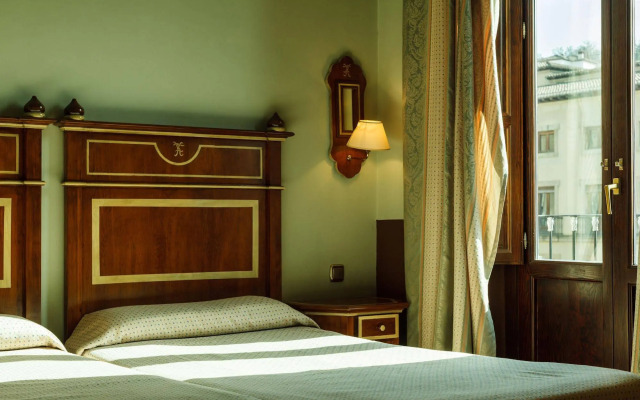 Hotel Plaza Nueva