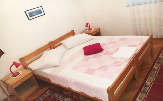 Apartment and Rooms Tomo 1