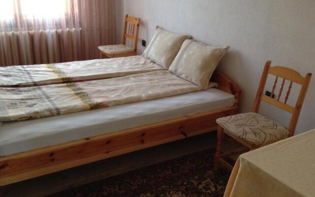 Katya Guest House