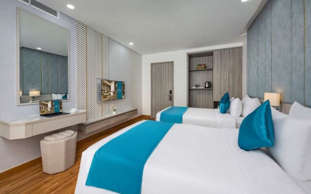 Calix Hotel Da Nang Beach