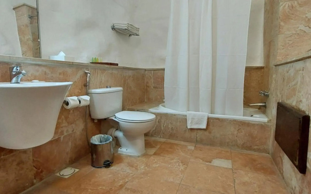Hayat Zaman Hotel & Resort
