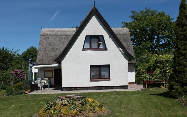 Cosy Apartment in Pepelow Near Baltic Sea