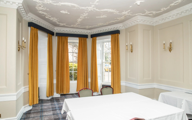 Arnos Manor Hotel