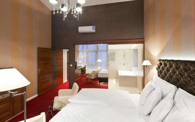 Pytloun City Boutique Self Check-in Hotel