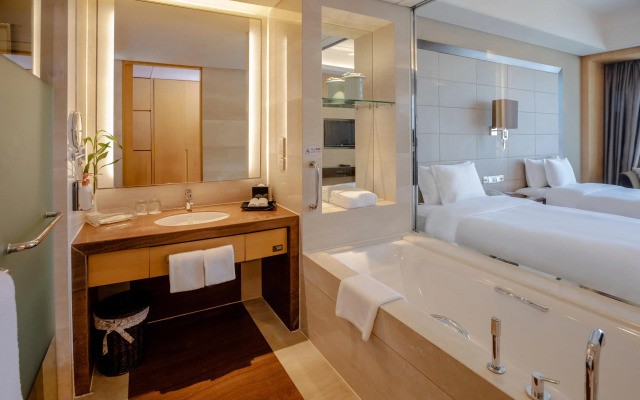 Crowne Plaza Yichang by IHG