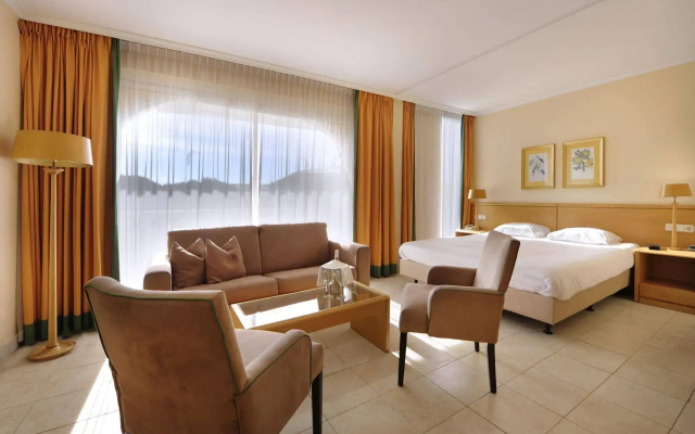 Van Der Valk Hotel Barcarola