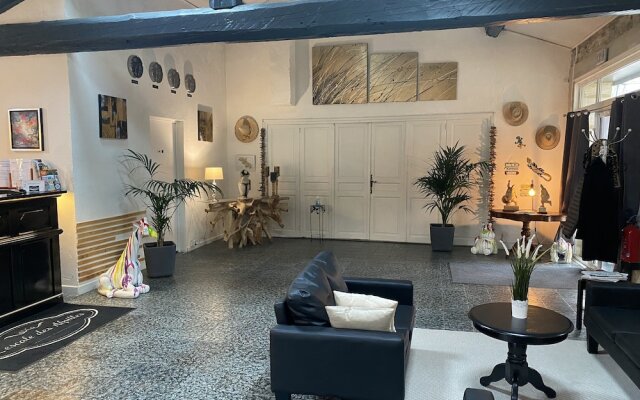 Hotel L'Escale des Alpilles