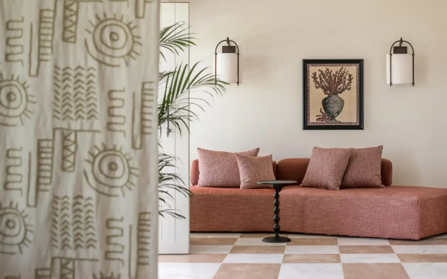 Cosme, A Luxury Collection Resort, Paros