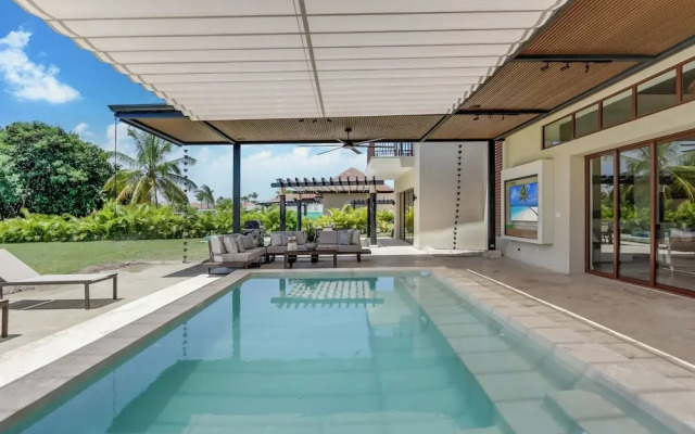 Stylish Newly Built Villa in Cap Cana