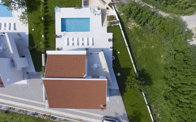Peaceful Villa in Stanisovi With sea View
