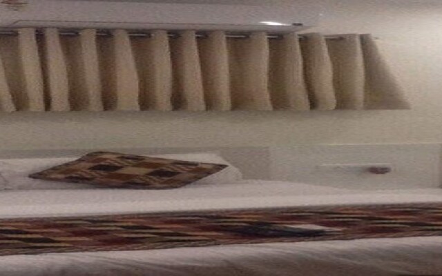 Room Maangta 133 @ Kurla West