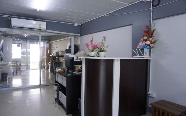OYO 723 Lamphun Hostel