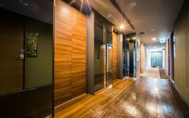 Super Hotel Premier Osaka Honmachi