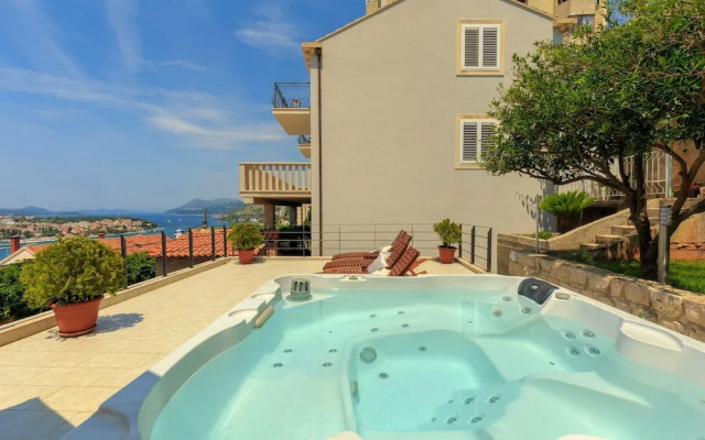 Hedera Estate Hedera A16